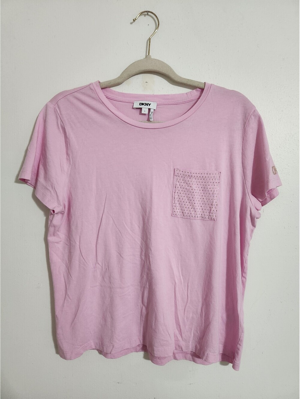 DKNY pink short-sleeve pocket T-shirt